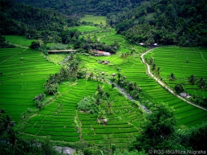 Image Source: http://www.tourismindonesia.com/2012/06/hidden-journey-over-belitung-and.html